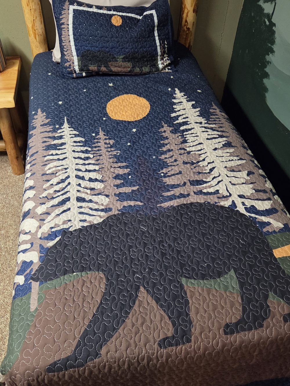 Bear Forest Quilt Comforter Set - Navy and Brown-Twin